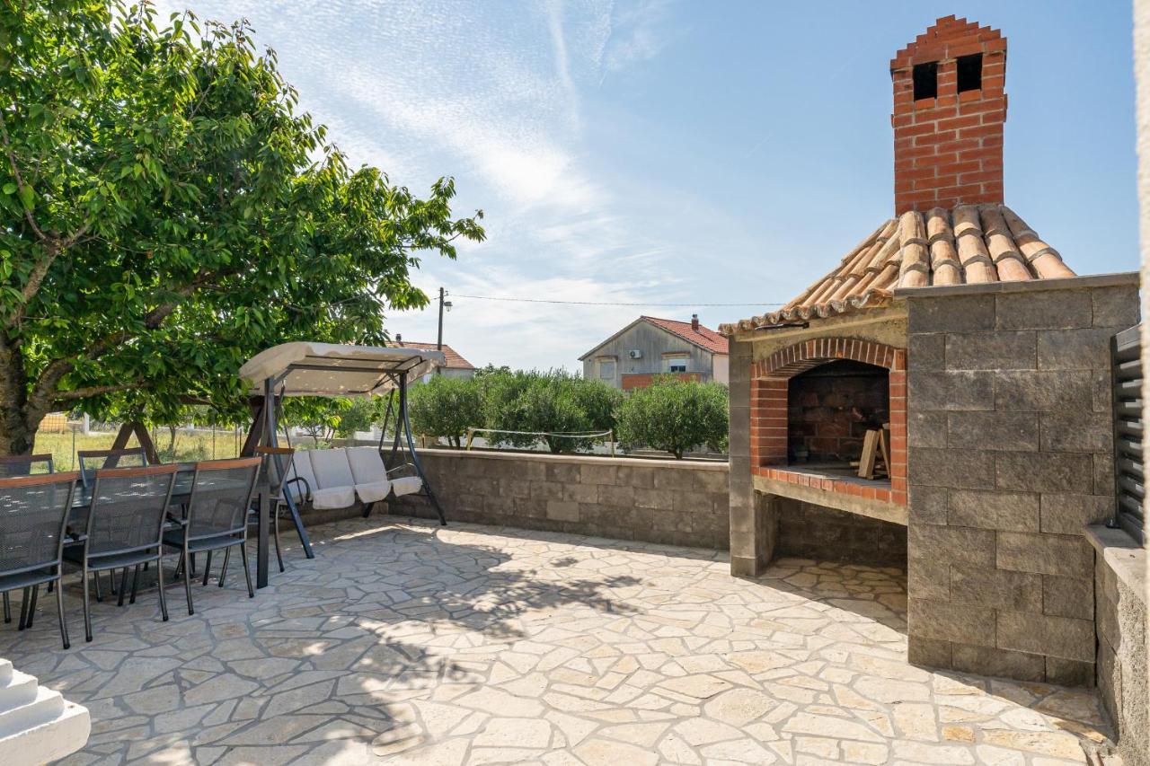 Apartment Miruna S Bazenom Donje Rastane Buitenkant foto