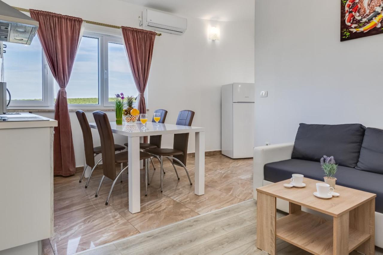 Apartment Miruna S Bazenom Donje Rastane Buitenkant foto
